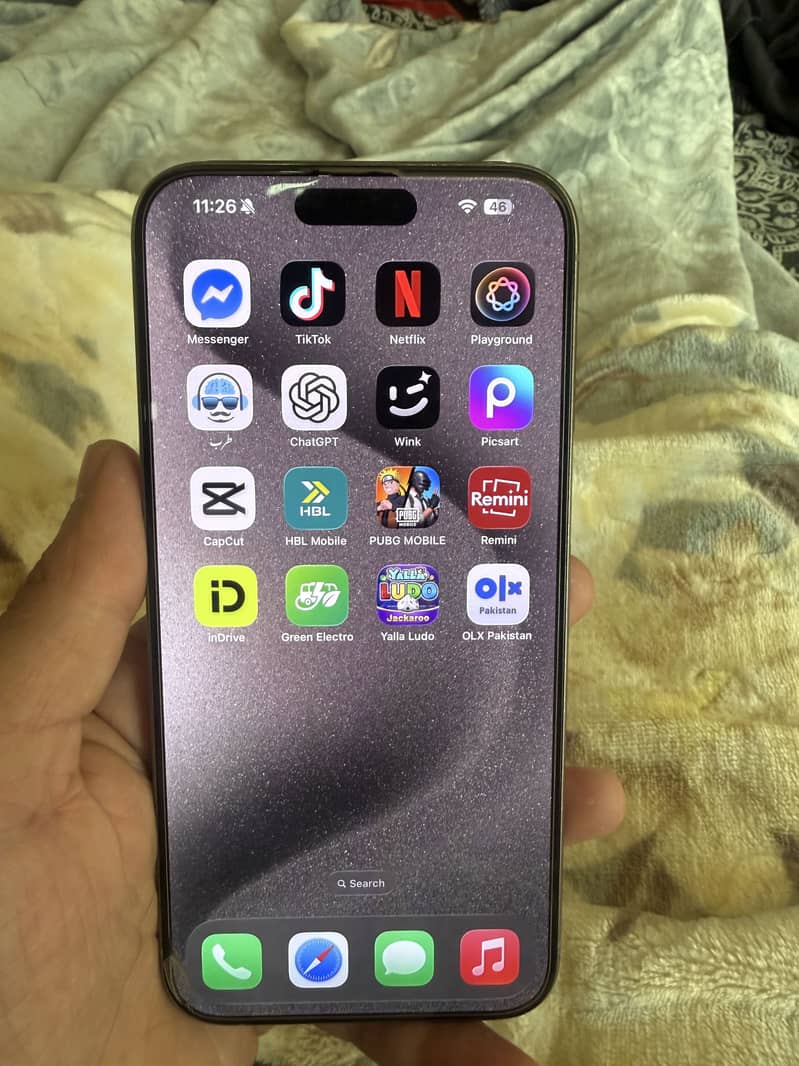 Apple iPhone 15 Pro Max 1