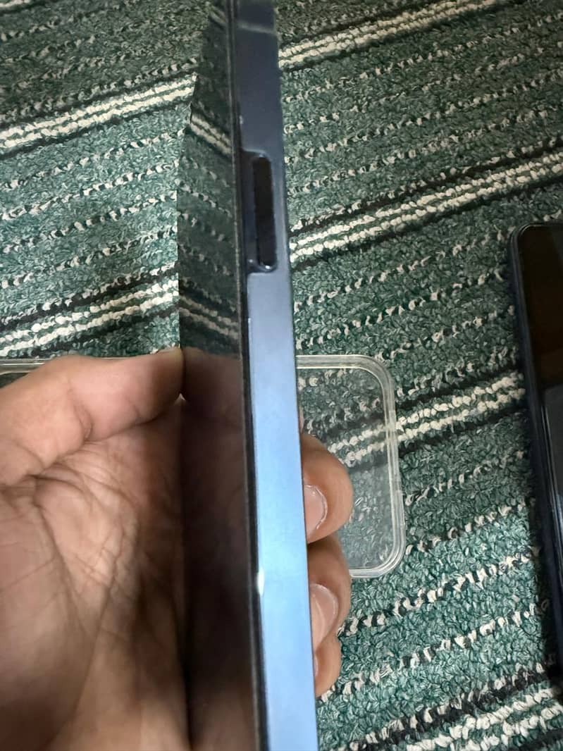 Apple iPhone 12 Pro 1