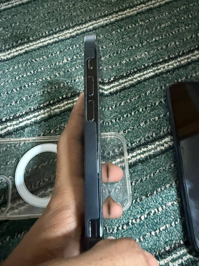 Apple iPhone 12 Pro 2