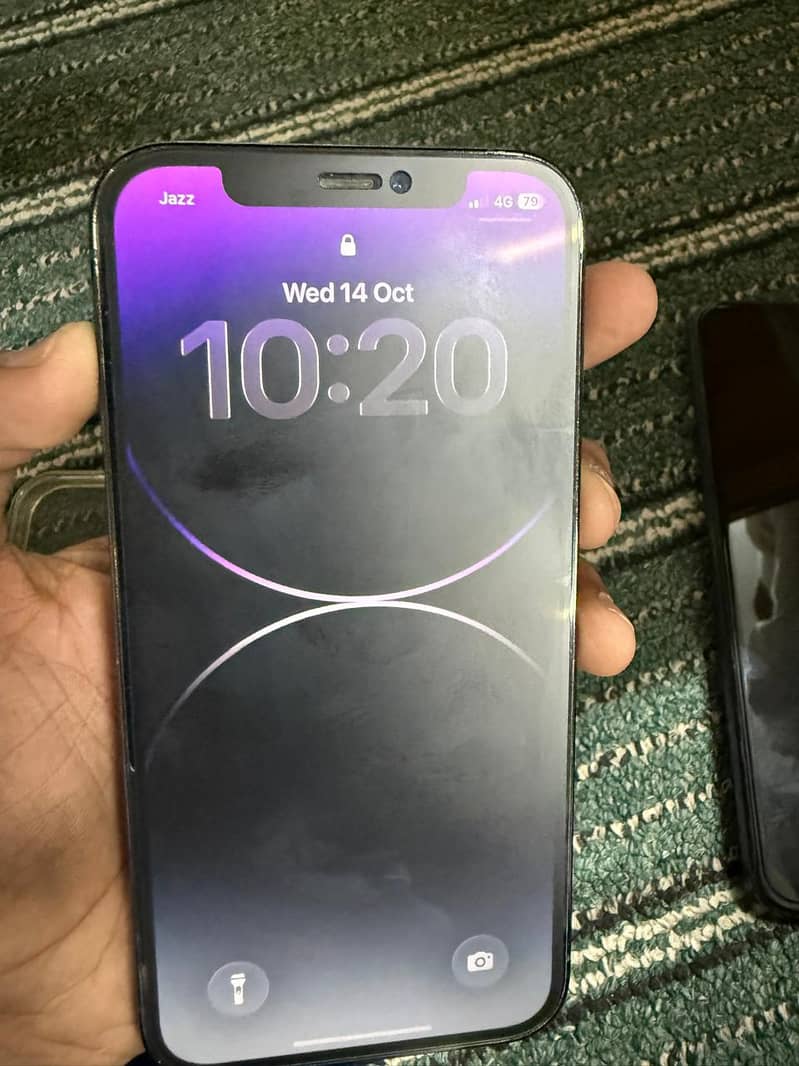 Apple iPhone 12 Pro 4