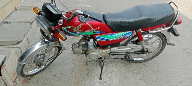 honda cd. 70 home used. over All ok engine 10by10 overall genuine