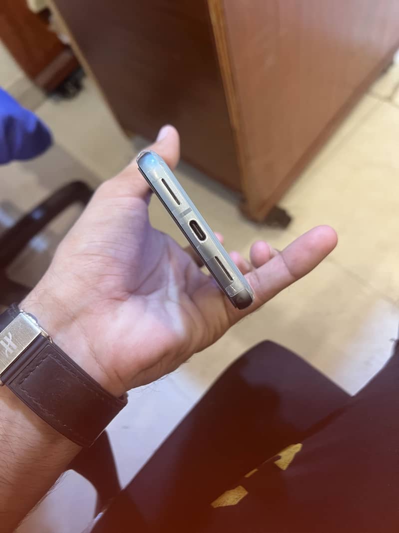 Google pixel 8 2