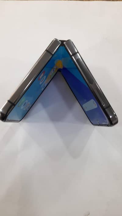 Samsung Mobile Z Flip 4