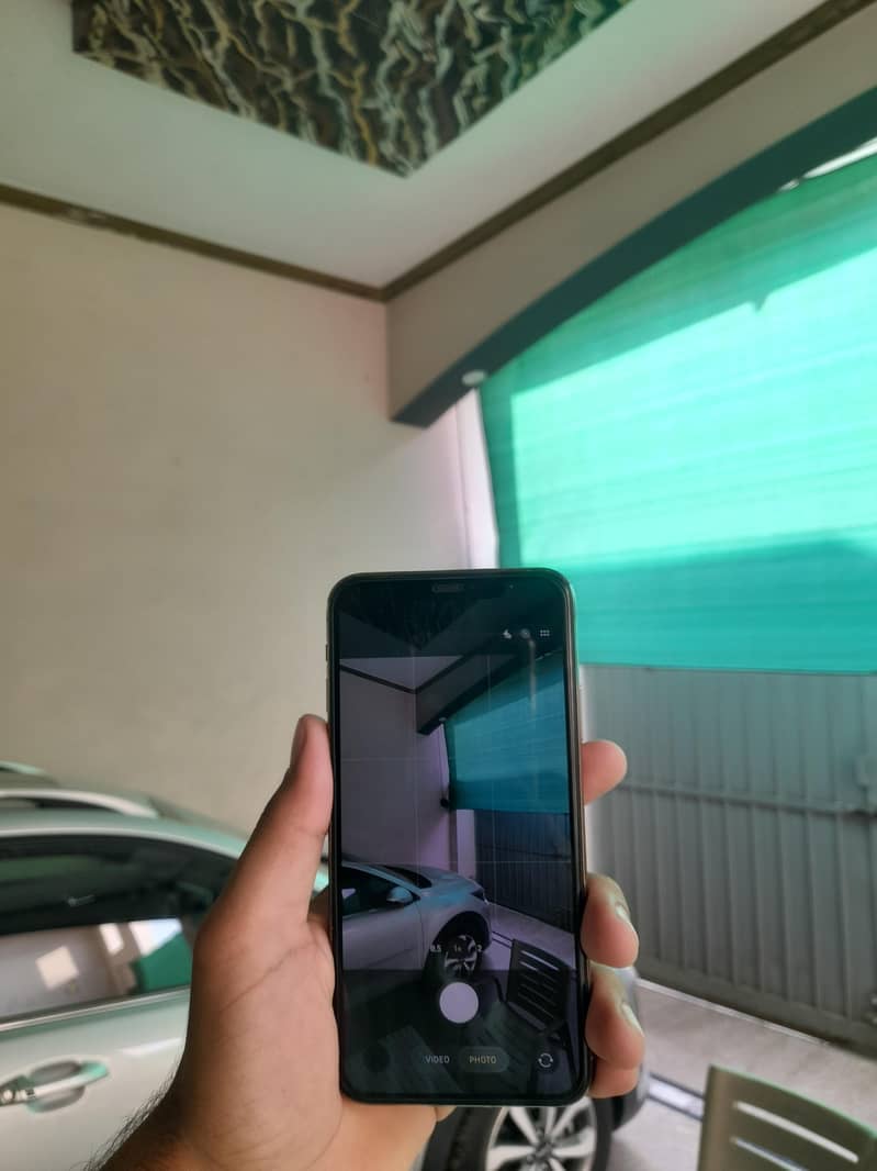Apple iPhone 11 Pro Max 7