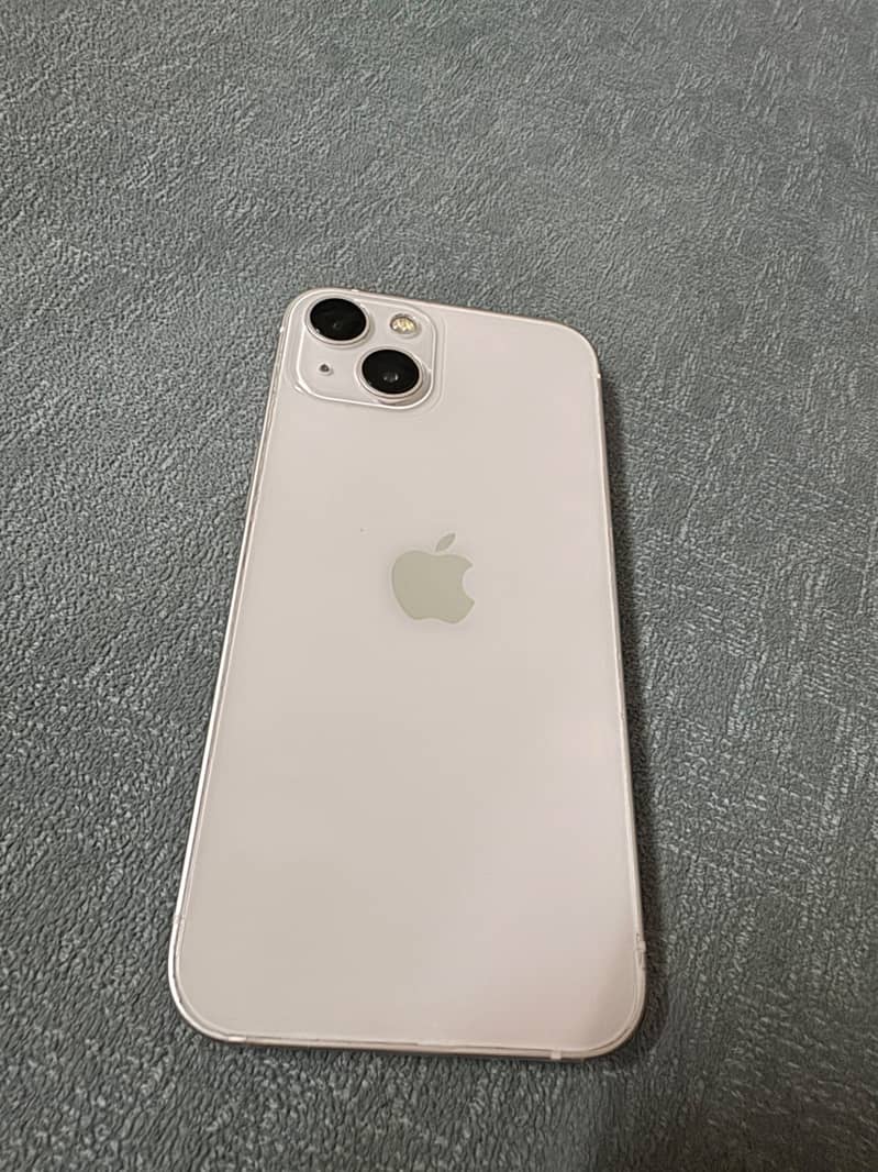 Apple iPhone 13 0