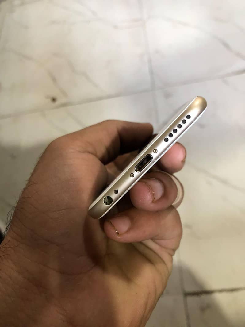Apple iPhone 6 2