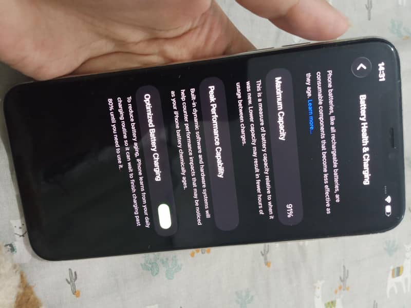 Apple iPhone 11 Pro Max 2