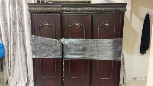wooden CLOTH Cabinets Good Quality