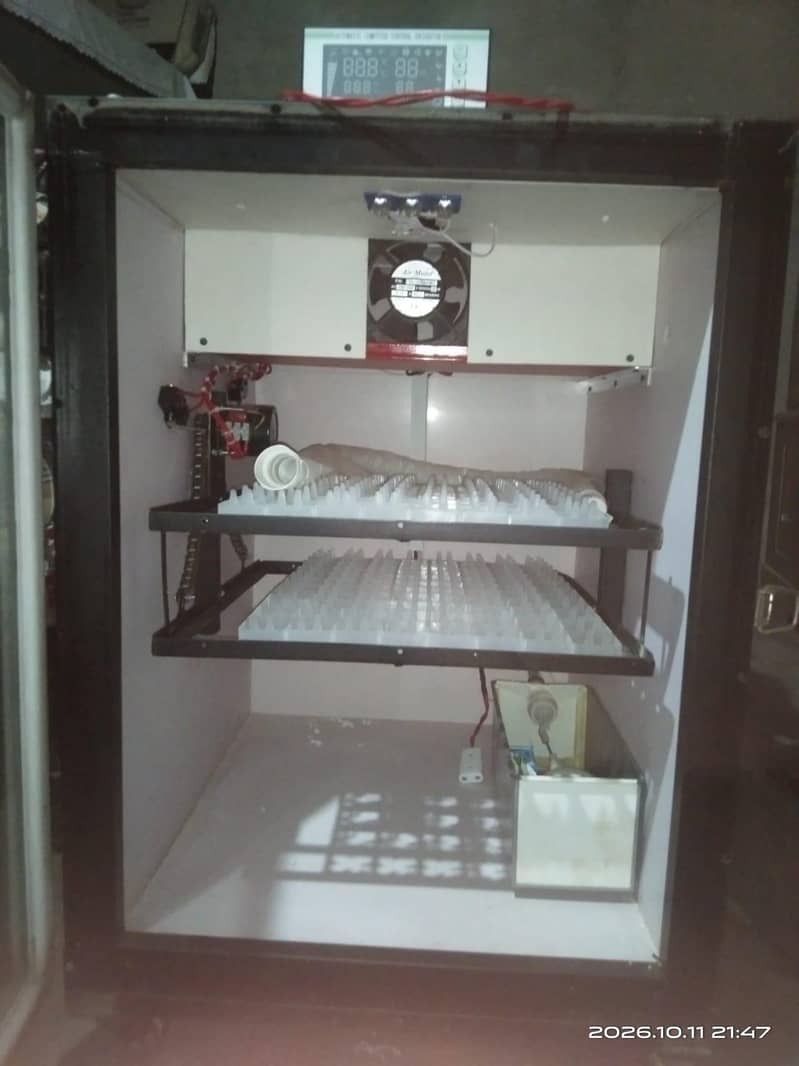 incublator electric fully automatic 0