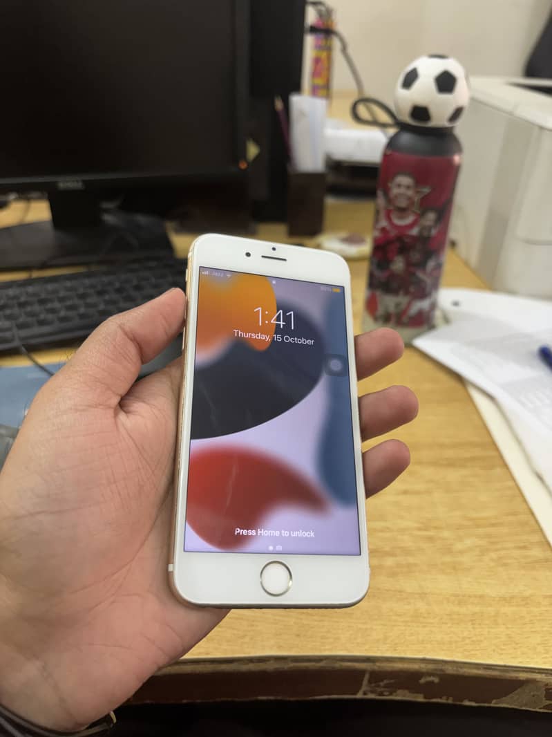 Apple iPhone 6S 1