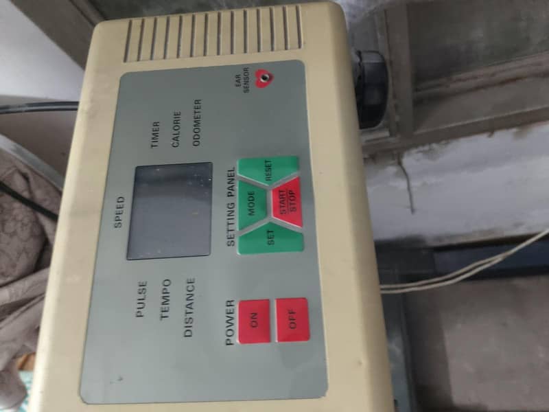 Compact Treadmill 1