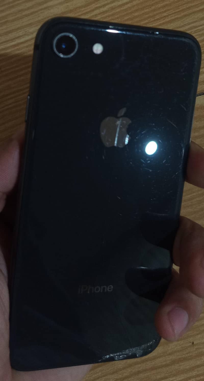 Apple iPhone 8 3