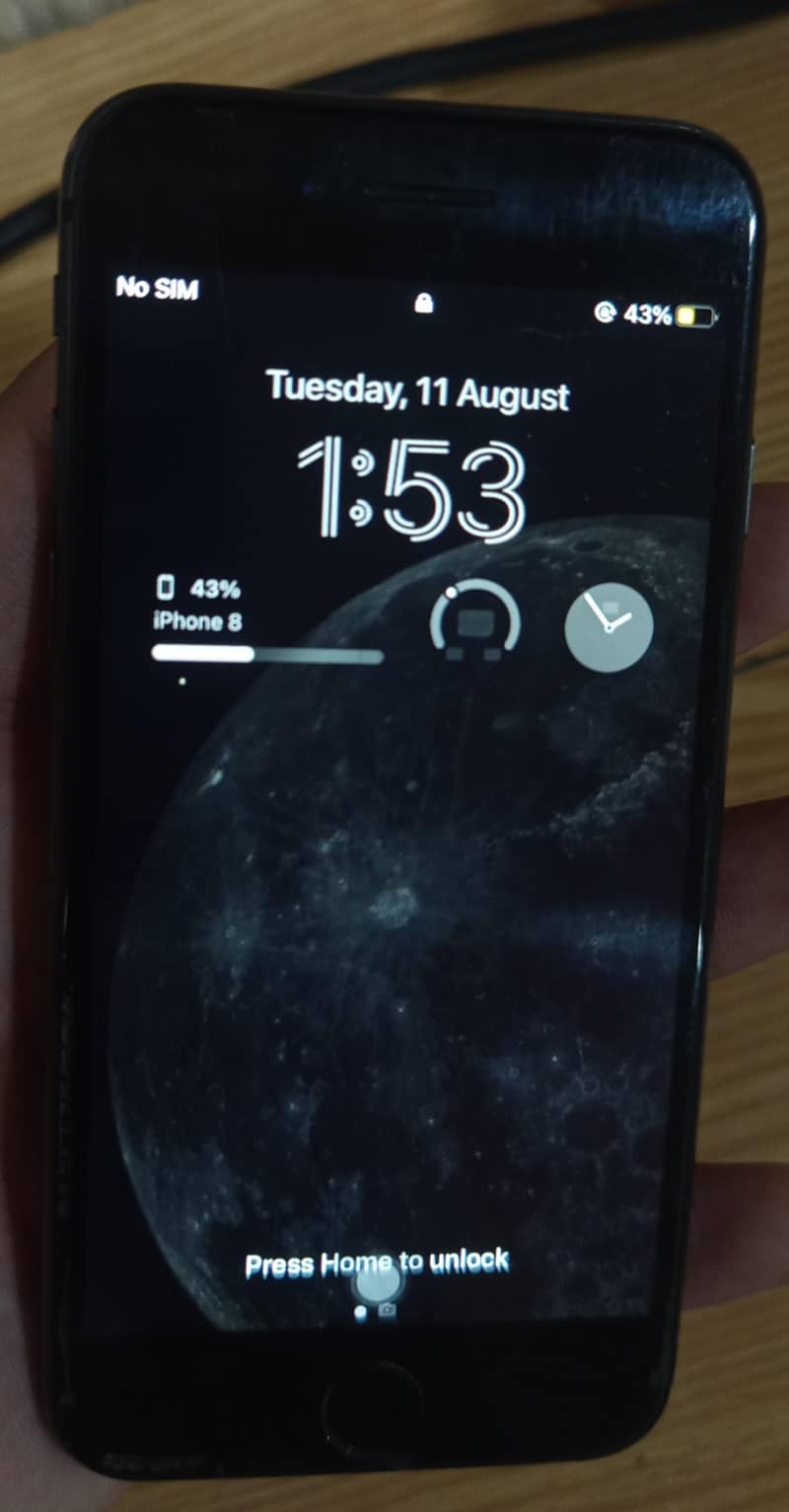 Apple iPhone 8 4