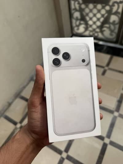Apple iPhone 17 Pro Max LLA NonPTA