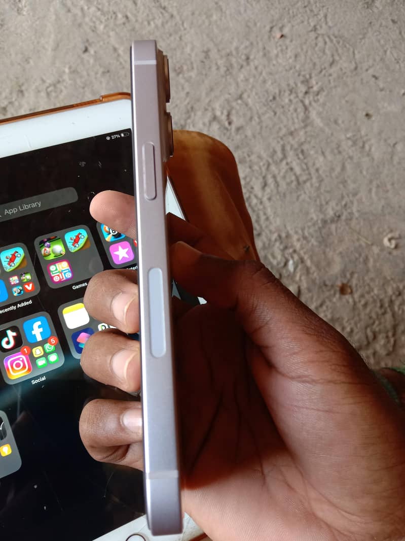 Apple iPhone 14 plus 2