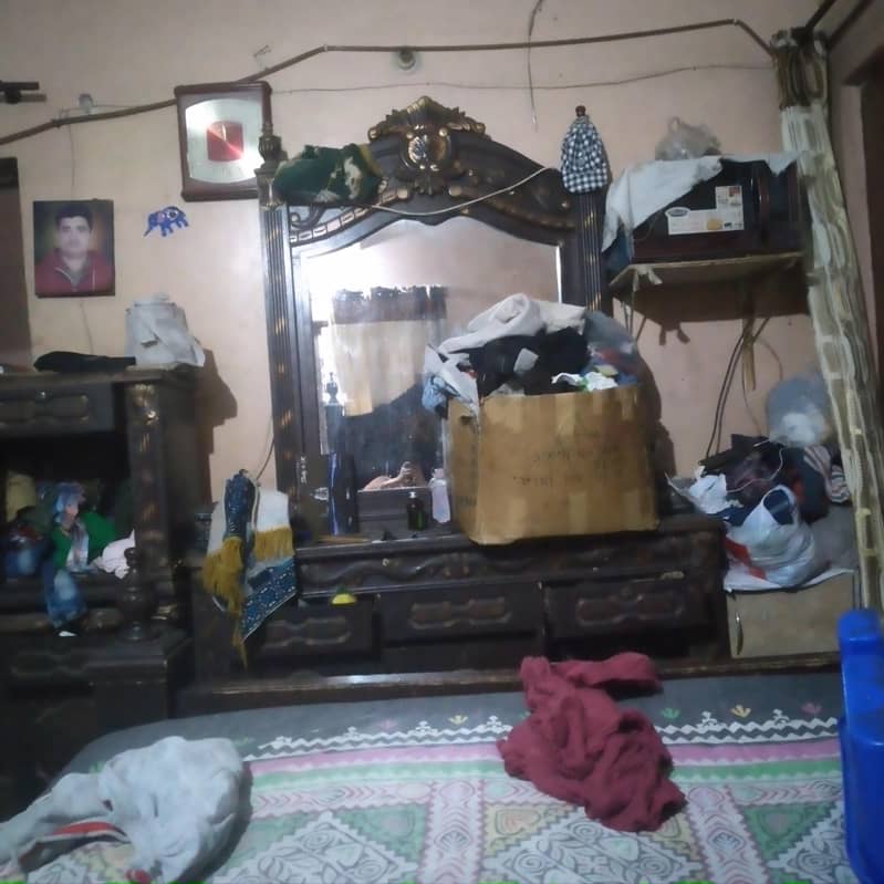 dressing table 1