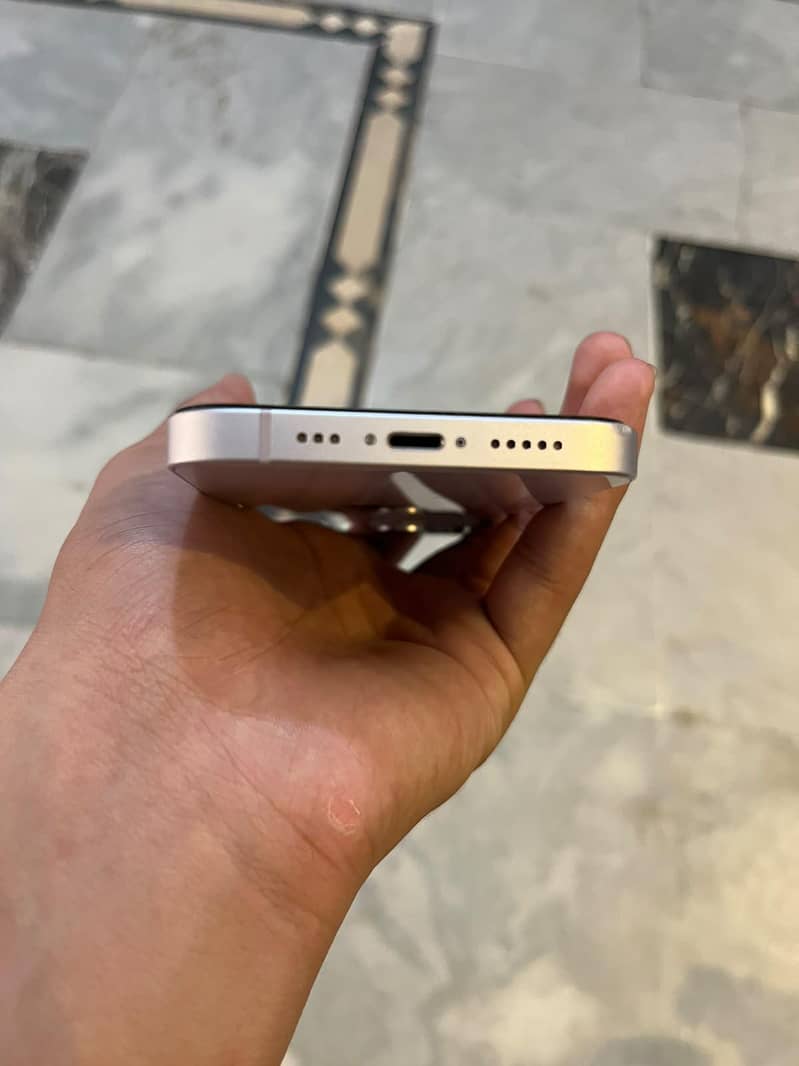Apple iPhone 14 2