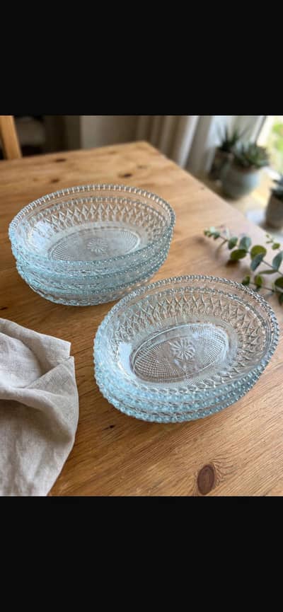 Crystal glass dish set - 6 pieces - unused brand new -serving bowl set