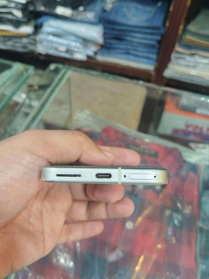 Google Pixel 9 2