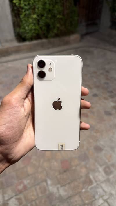 Apple iPhone 12