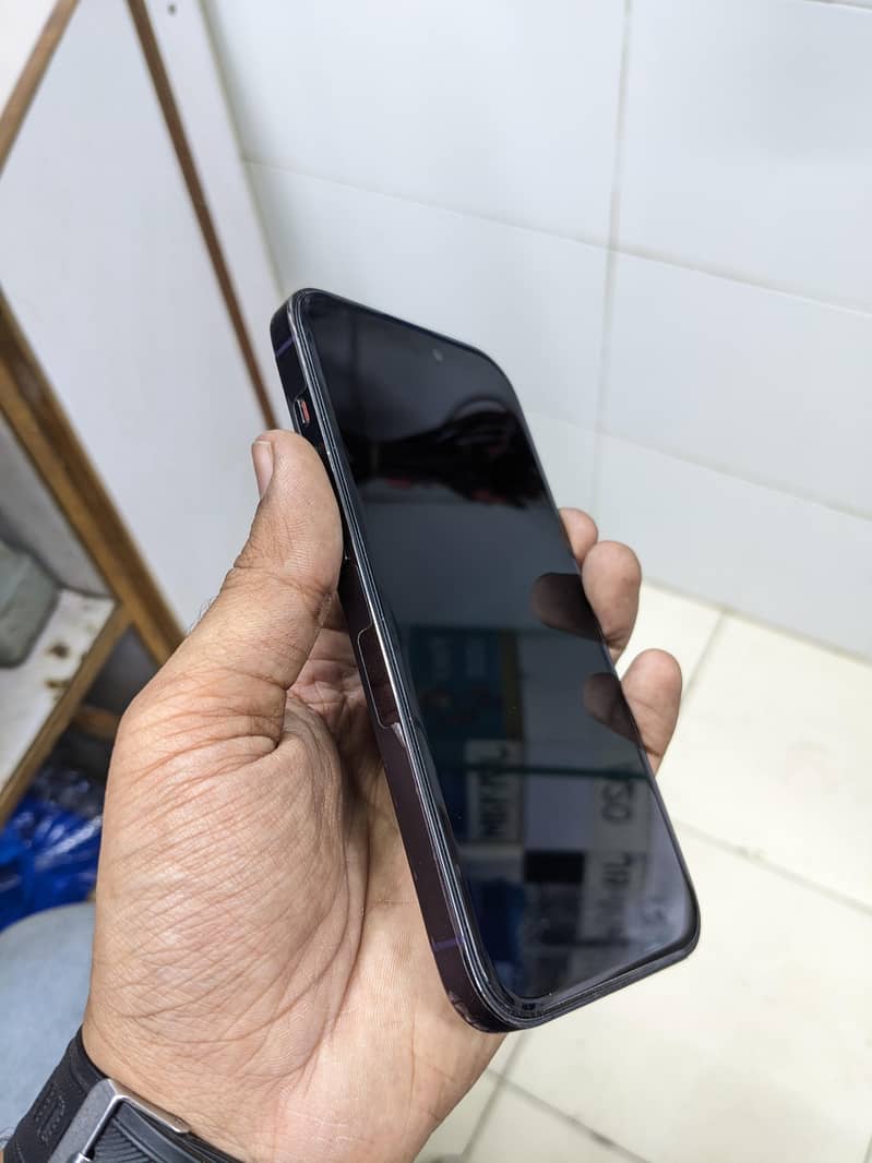 Apple iPhone 14 Pro 3