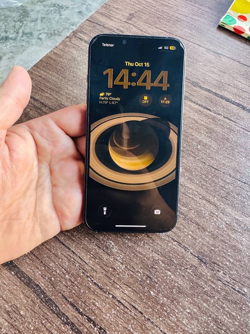 Apple iPhone 13 2