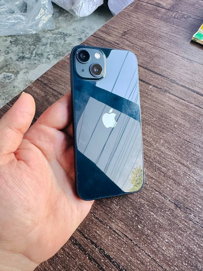 Apple iPhone 13 3