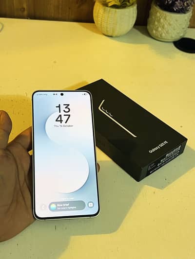 Samsung Galaxy S25 FE 5G | 8GB RAM 256GB | Complete Box & Accessories