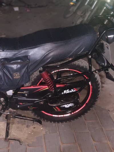 Suzuki 150 tube less tayar