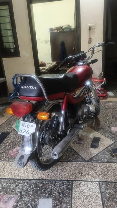 Honda CD 70 2015model orignal condition one hand use complete docoment