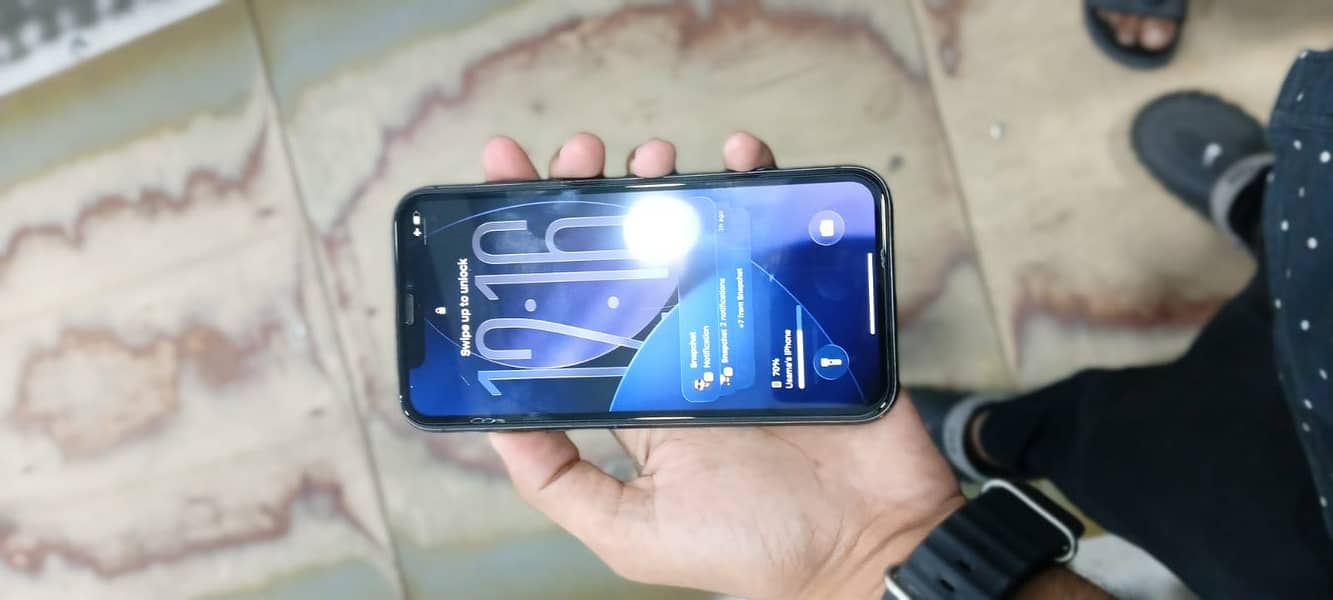 iPhone 11 3