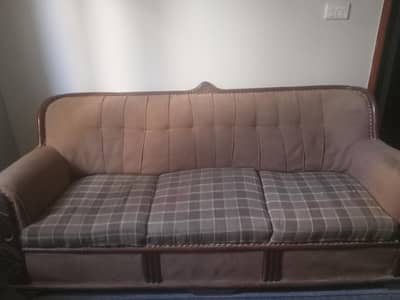 5 seater heavy sofa set condition 8/10