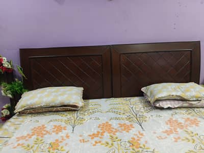 Elegant Pair of Single Beds – Stylish & Beautiful Design