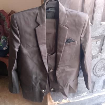 3 piece pent coat 1 time used only