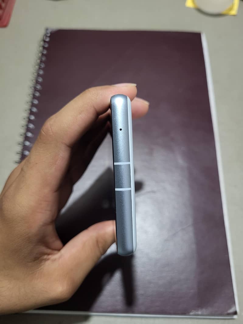 Google Pixel 7a 3