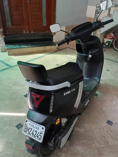 Evee C1 Air (2026) Electric Scooter | 120KM Range | Under Warranty