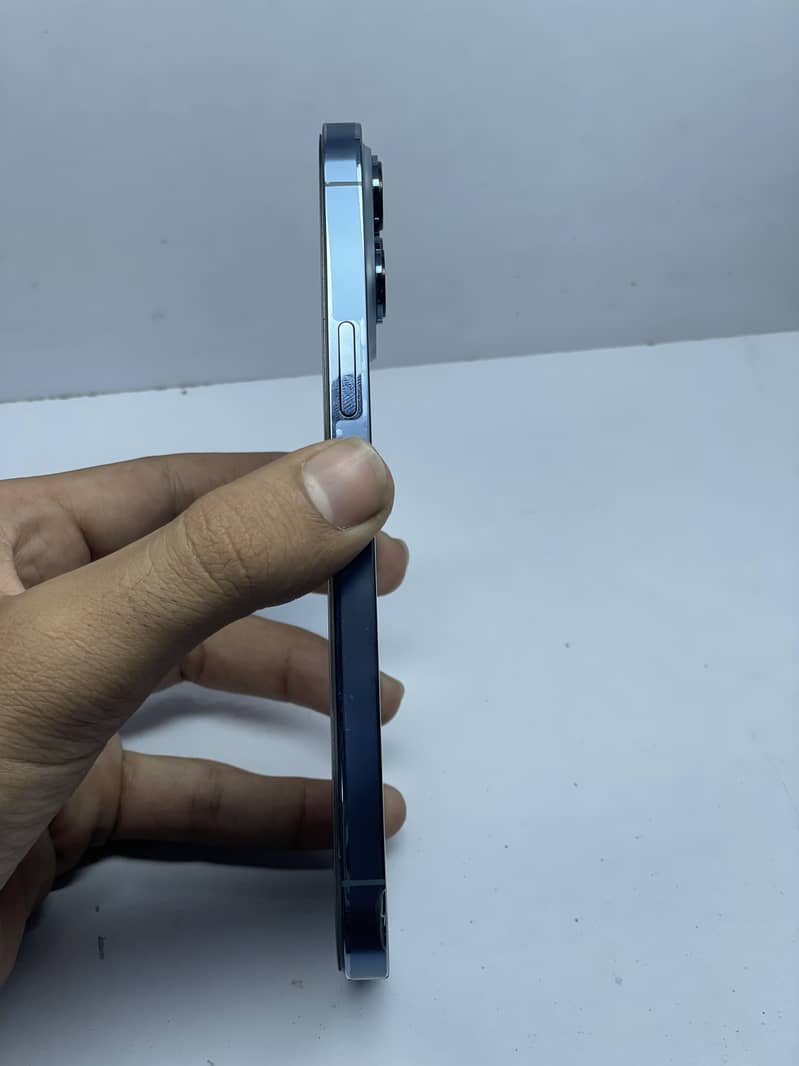 Apple iPhone 13 Pro Max 5