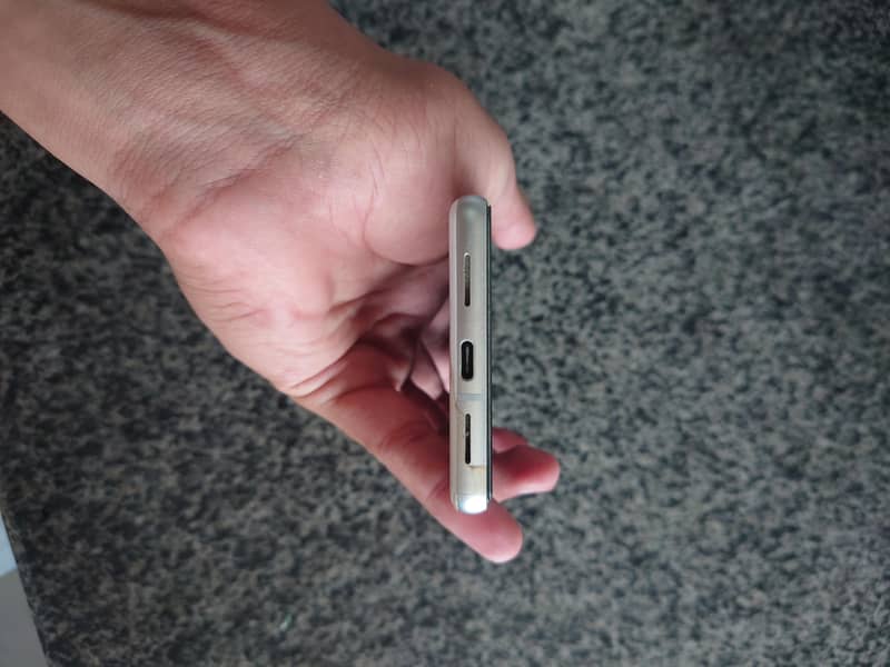 Google Pixel 7 3
