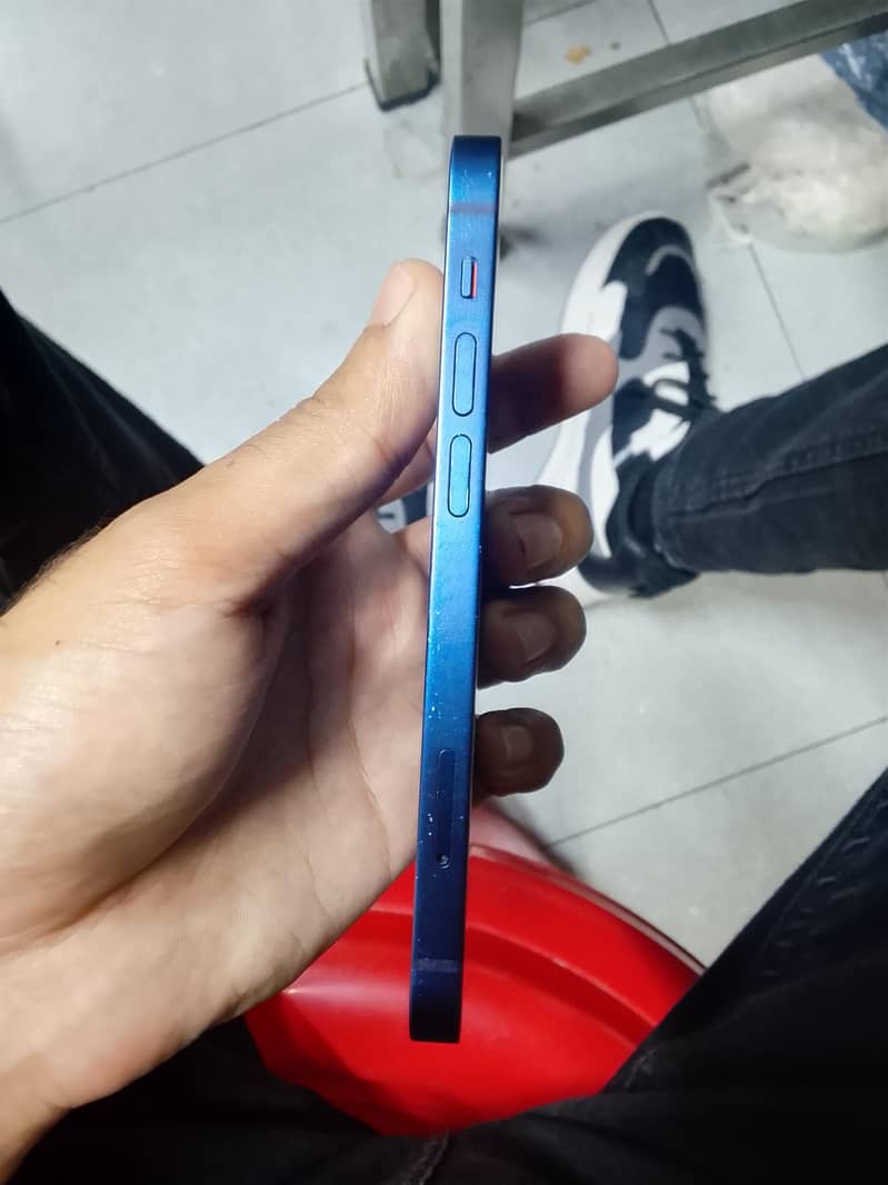 Apple iPhone 12 mini 3