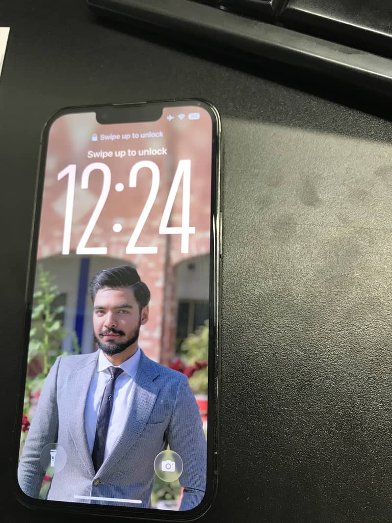 iPhone 13pro JV 0