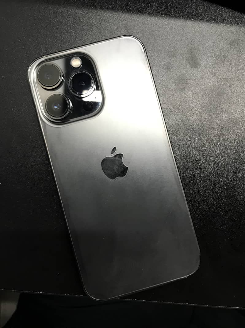 iPhone 13pro JV 1