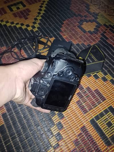 Nikon D32 Digital Camera for Sale – Good Condition