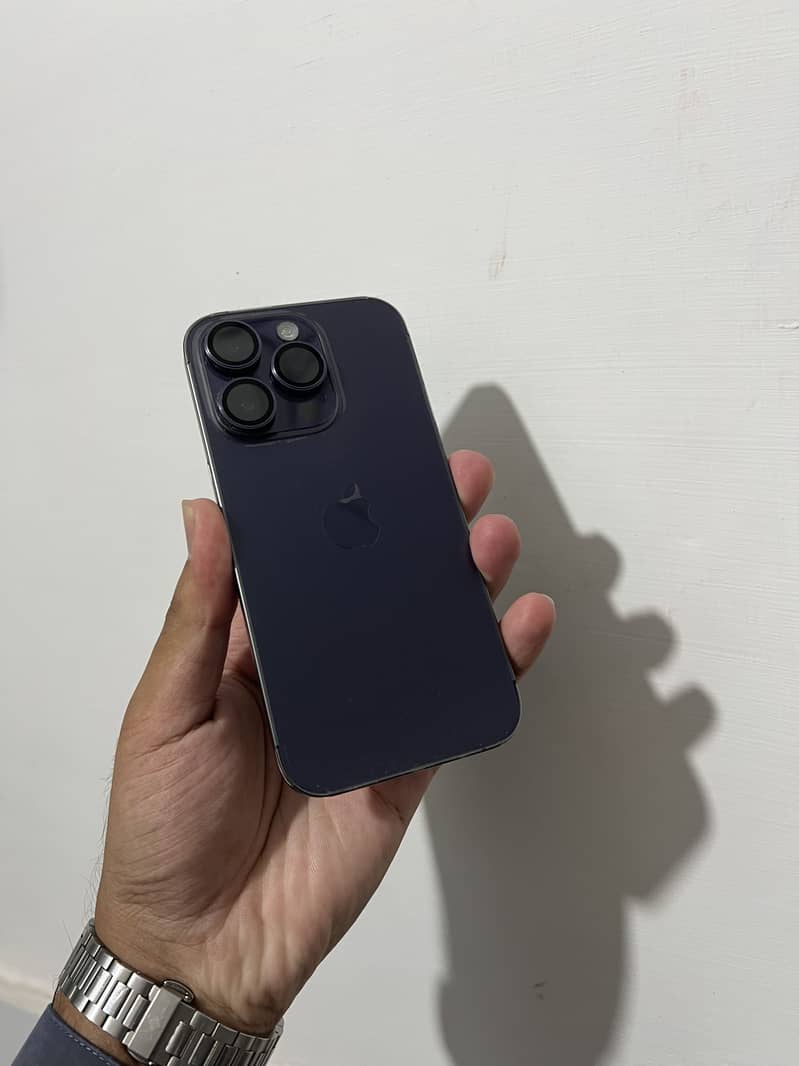 Apple iPhone 14 Pro 3