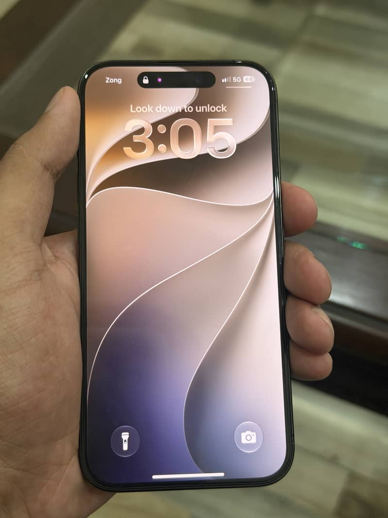 Apple iPhone 15 Pro 1