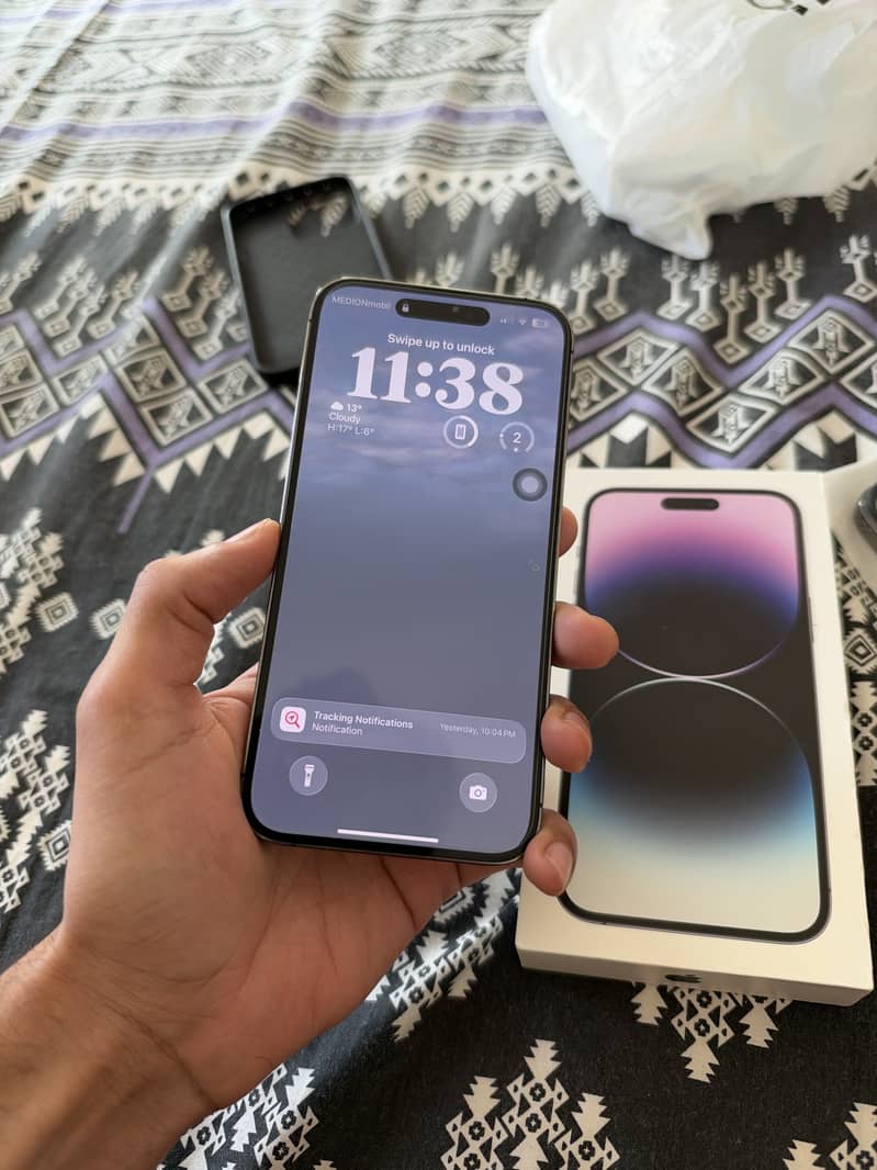 Apple iPhone 14 Pro Max 1