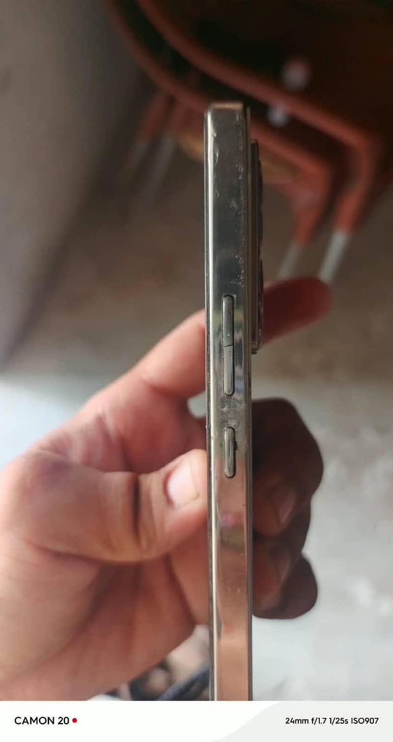 Infinix Note 40 4