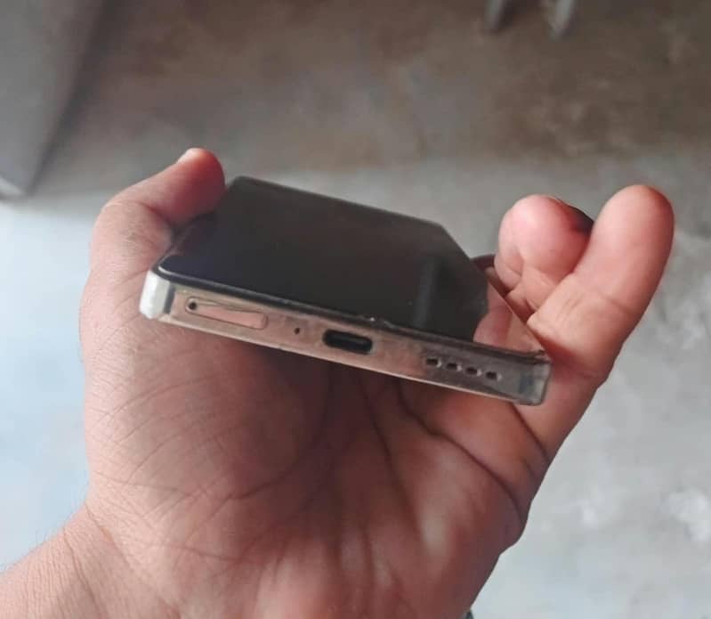 Infinix Note 40 5