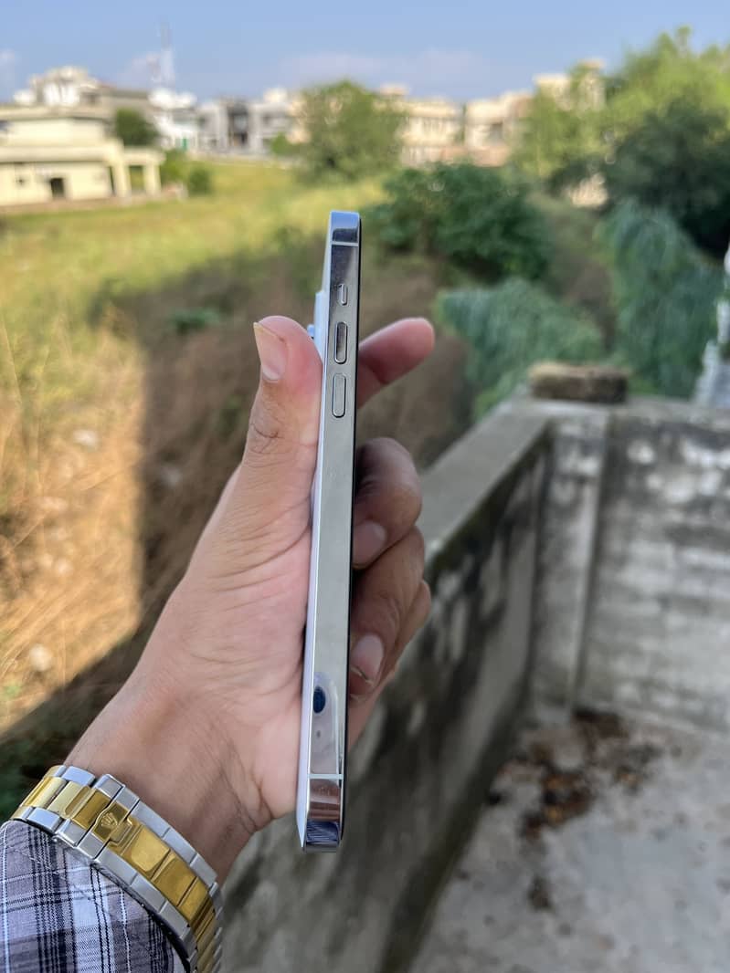 Apple iPhone 14 Pro Max 6