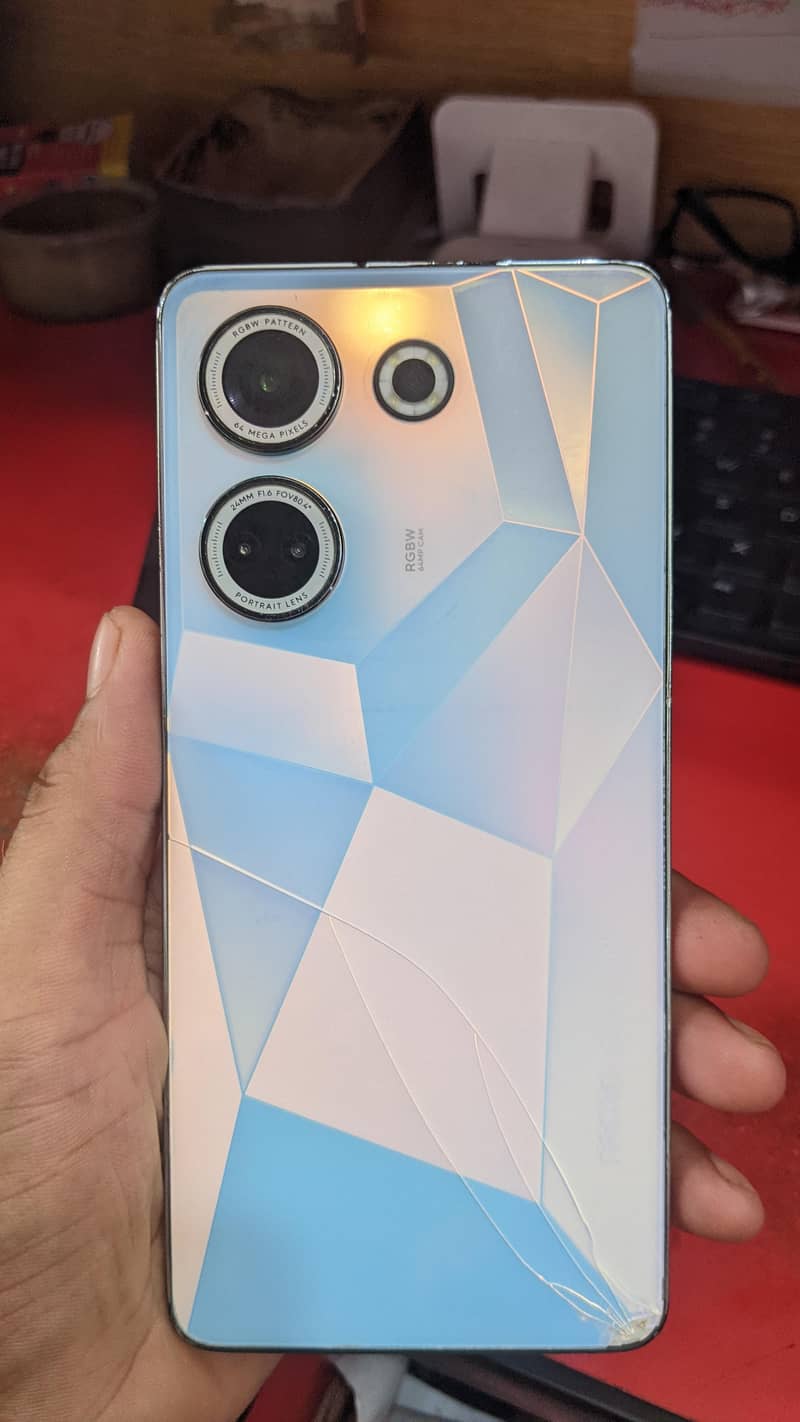 Tecno CAMON 20 1