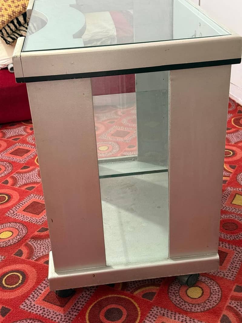 TV trolley 2